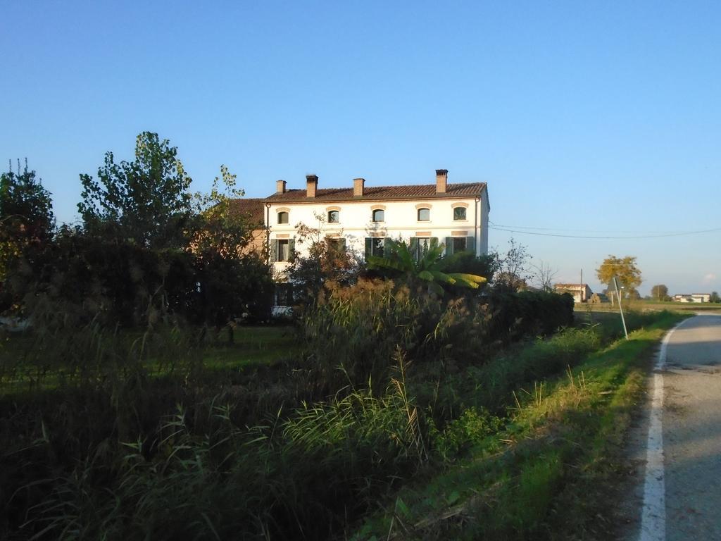 Agriturismo Loghino Sabbioni Suzzara Exterior foto